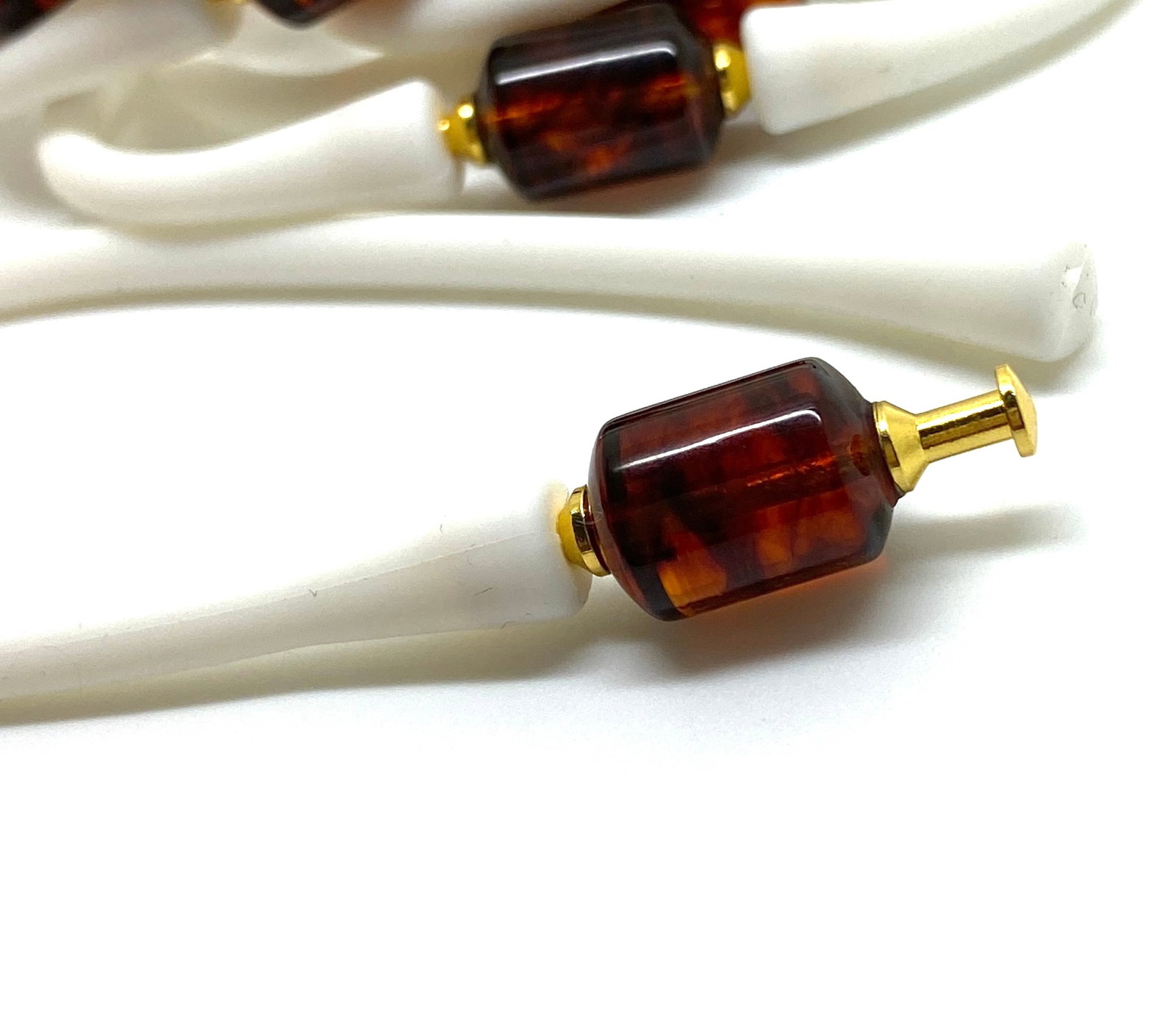 Extraordinary Amber Bracelet made from Doughnut shaped Amber bead - 6
