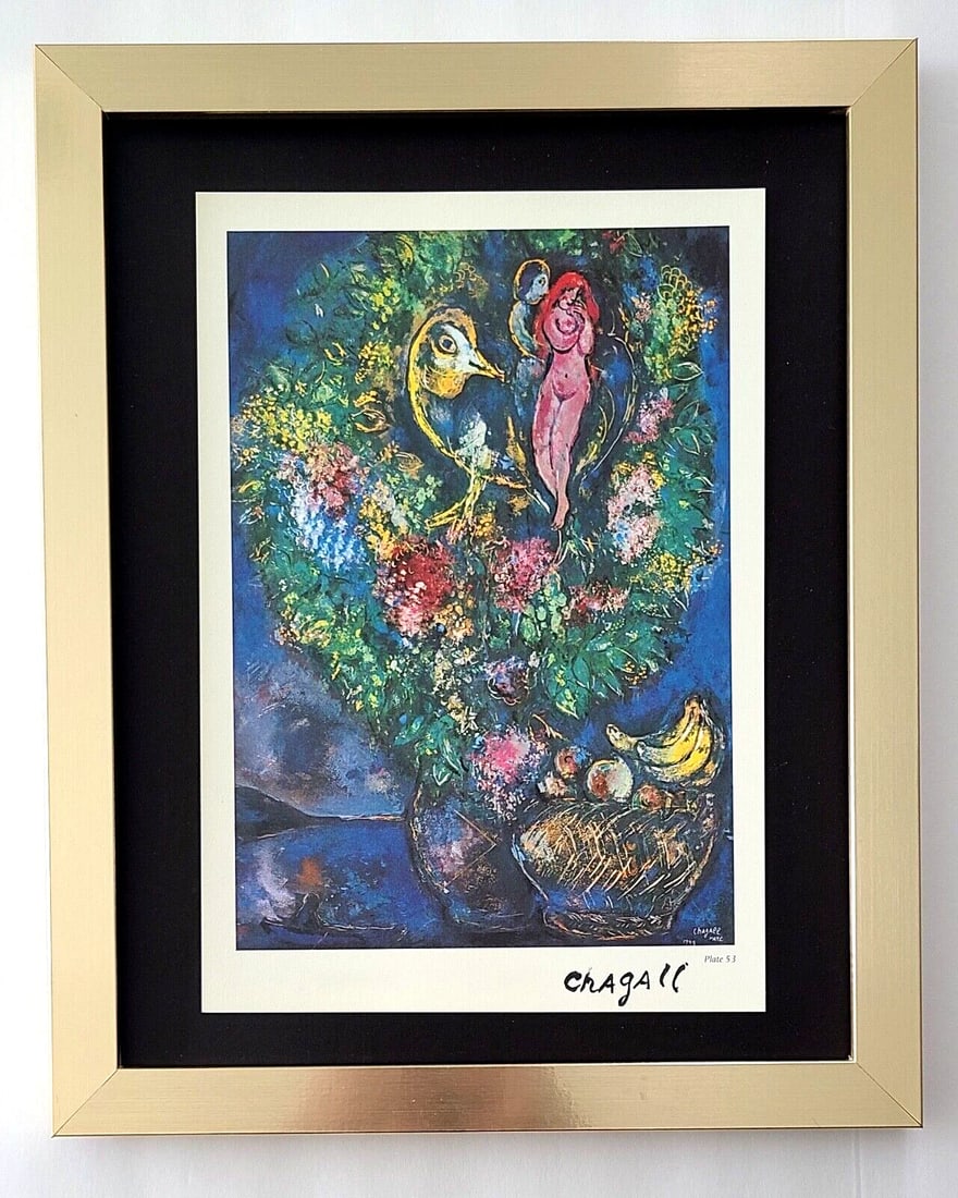 MARC CHAGALL + 1975 BEAUTIFUL SIGNED PRINT MOUNTED AND FRAMED!: Title: MARC CHAGALL + 1975 BEAUTIFUL SIGNED PRINT MOUNTED AND FRAMED!Description: This is a Beautiful and Scarce 1975 Print after MARC CHAGALL FACSIMILE INK SIGNED From his Lithographs Collection