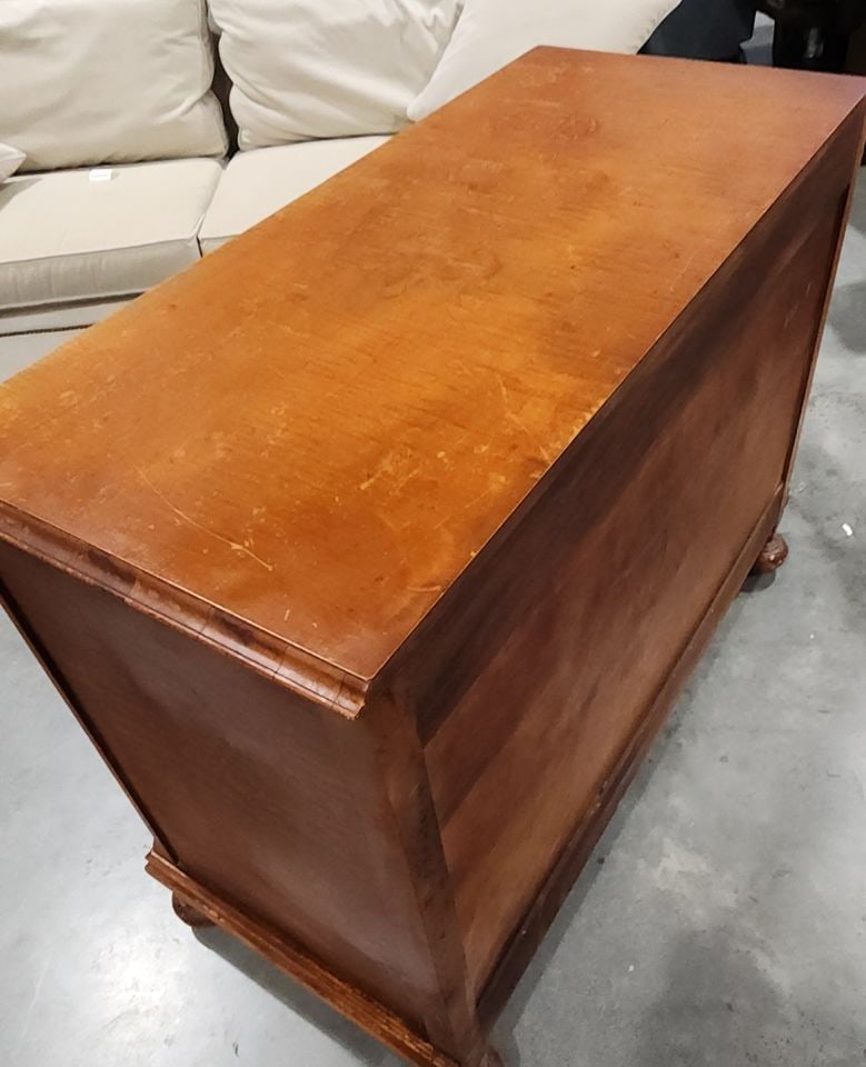 Antique 4-Drawer Tiger Maple Dresser. Watermarks, Scuffs & Scratches on Top Visible at some Angles. - 6