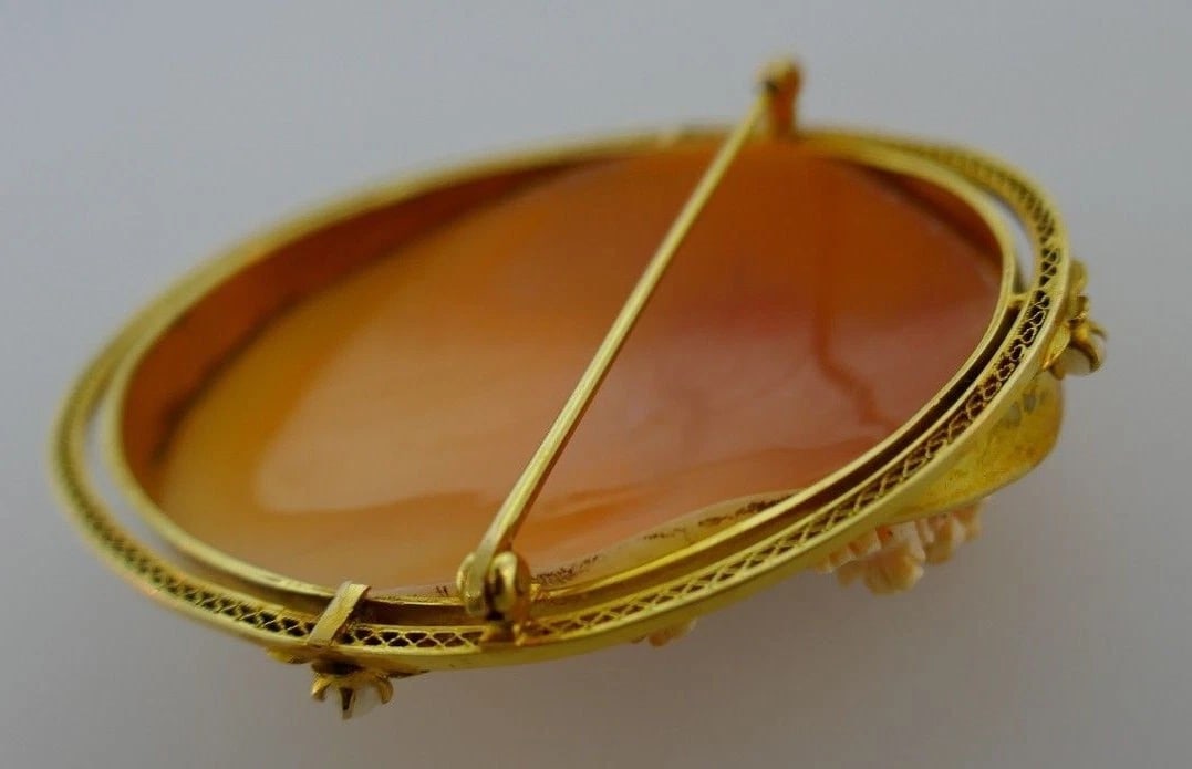 10k Yellow Gold Victorian Carved Cameo Pearl Brooch - 8