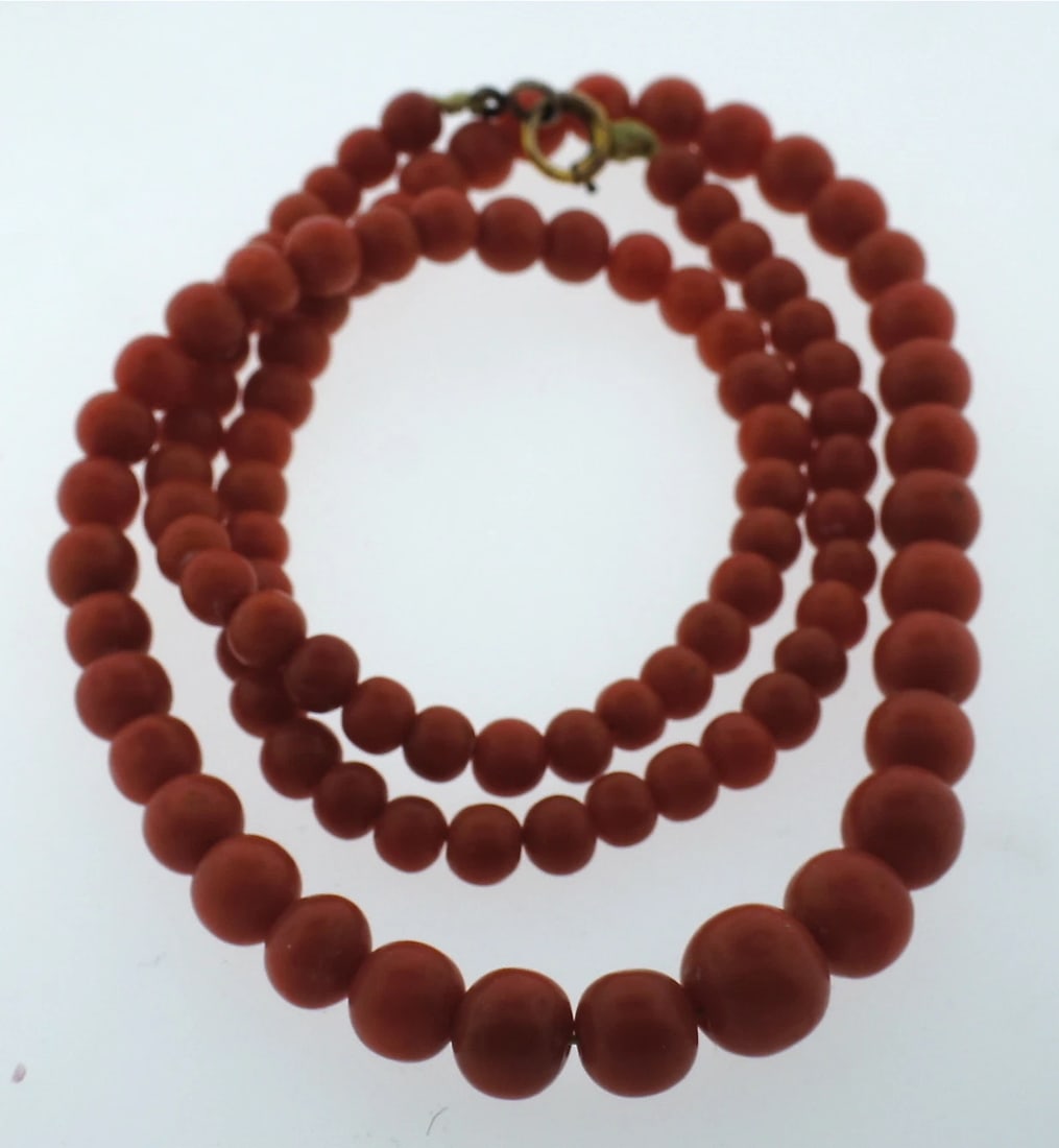 BEAUTIFUL RED CORAL GRADUATED VICTORIAN C.1900 STRAND NECKLACE - 2