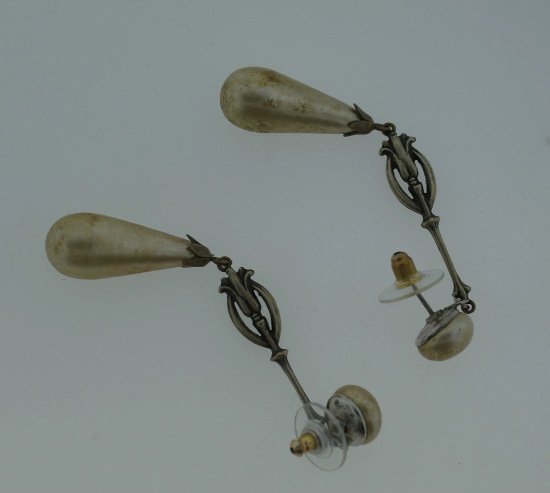 C.1920 COSTUME JEWELRY PEARL EARRINGS SILVER DANGLE ROYAL CHOICE - 4
