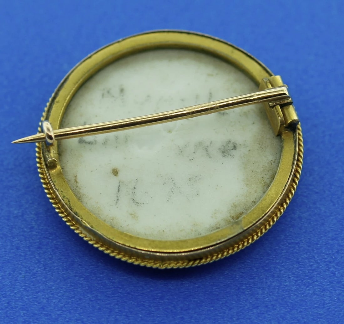 C.1900 UNIQUE 10K YELLOW GOLD PIN BROOCH HAND PAINTED ENAMEL EUROPEAN FRAME - 2