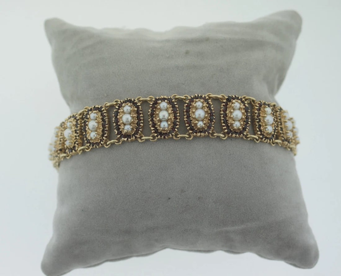 C.1950 VINTAGE 14K YELLOW GOLD GARNET PEARL BRACELET STAMPED UNIQUE - 4