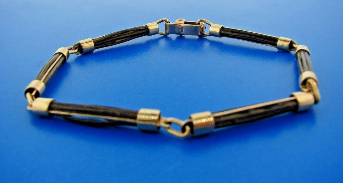 CHIC 9ct & Wood Bracelet Circa 1970s - 2