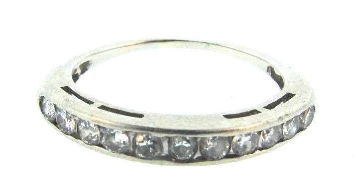 CHIC 18k White Gold & Diamond Band: Title: CHIC 18k White Gold & Diamond Band Description: DK 18k White Gold & Diamond Band · Wonderful band that is a necessity in your collection. · The weight is 1.9 grams. 