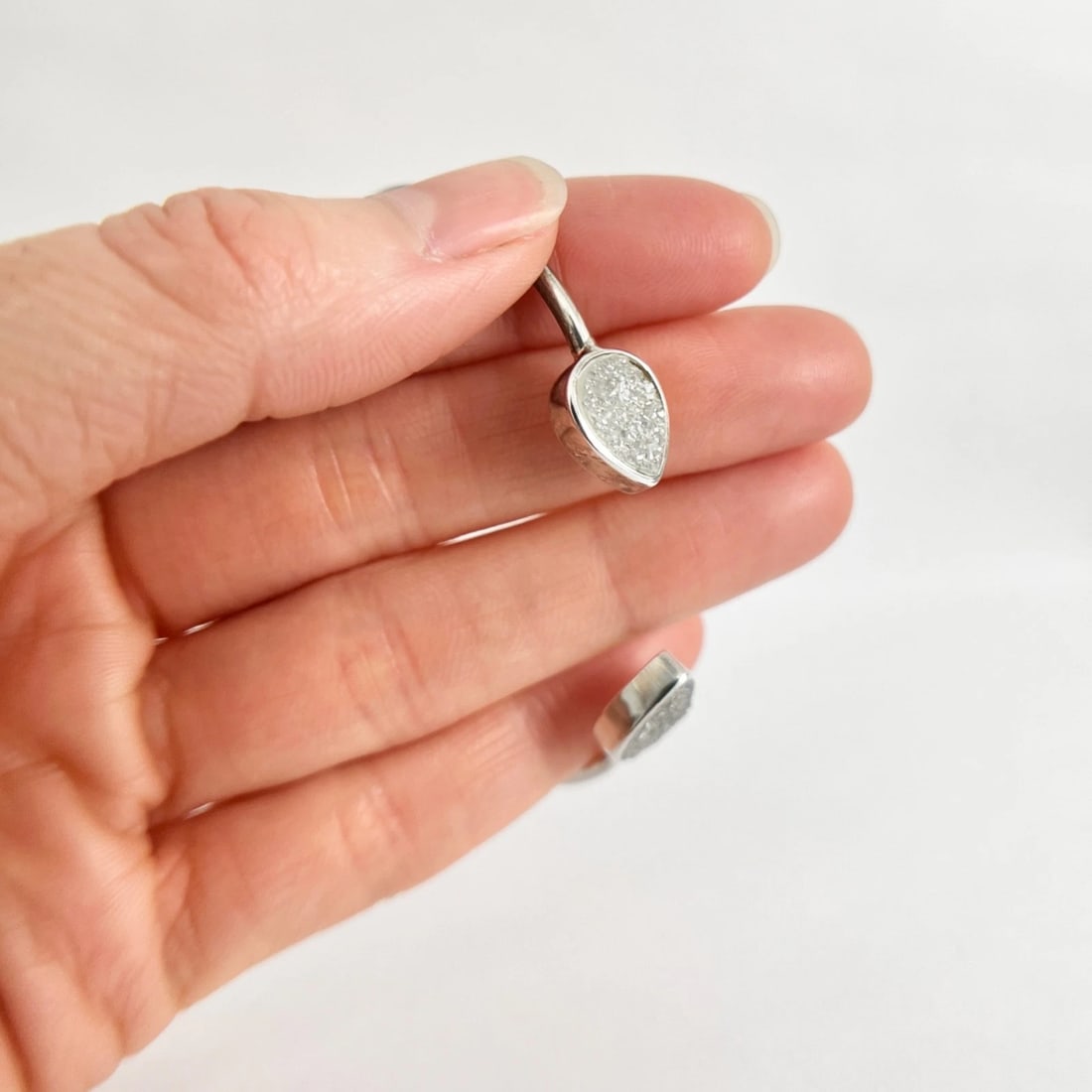 Alex and Ani Teardrop Glitter Druzy Flex Cuff Bangle Bracelet Silver 4.86 Grams - 4