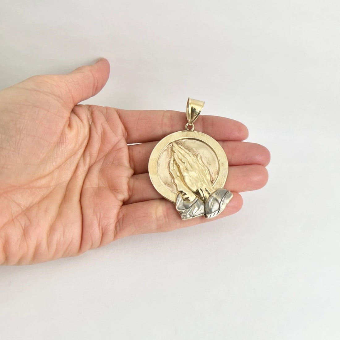 Large Round Praying Hands Religious Necklace Pendant 14K Yellow Gold, 14.84 Gram - 4