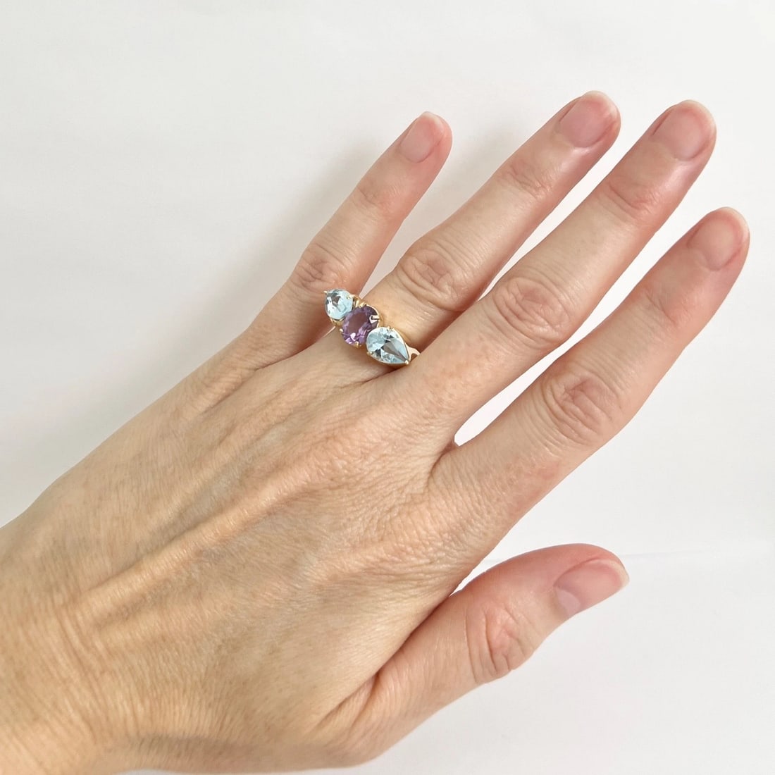 3-Stone Purple Amethyst Blue Topaz Statement Ring 14K Yellow Gold, 5.64 Grams - 4