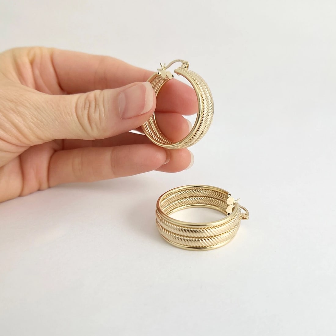 Wide Textured Twisted Rope Hoop Earrings 14K Yellow Gold, 1.2 Inches, 8.26 Grams - 3