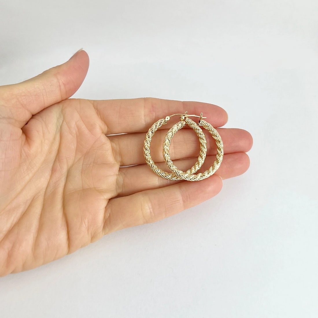 Twisted Rope Hoop Earrings 14K Yellow Gold, 1.25 Inches, 2.78 Grams - 3