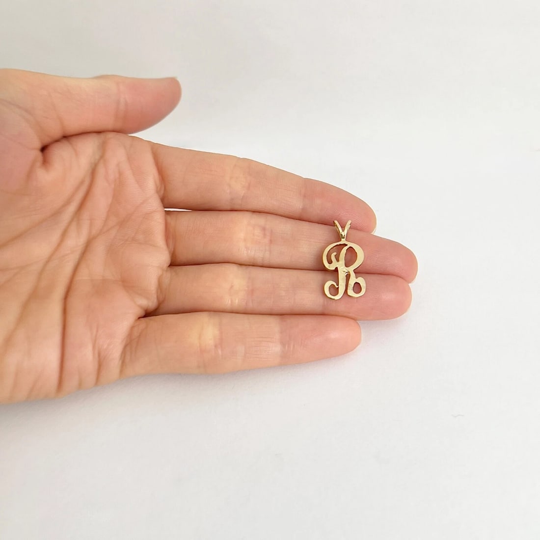 Estate Letter R Initial Pendant Charm 14K Yellow Gold, 1.30 Grams - 3