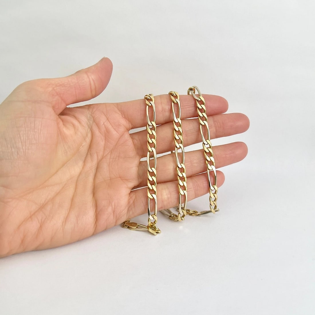 Italian Two-Tone Figaro Chain Necklace 18K Yellow Gold 20 Inch, 5.2 mm, 31.74 Gr - 3