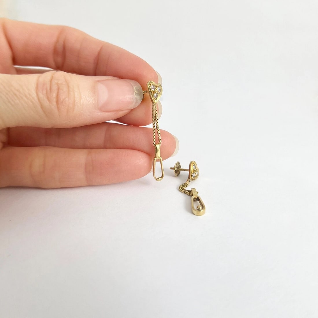 Estate Diamond Heart Box Chain Dangle Drop Earrings 18K Yellow Gold, 2.56 Grams - 6