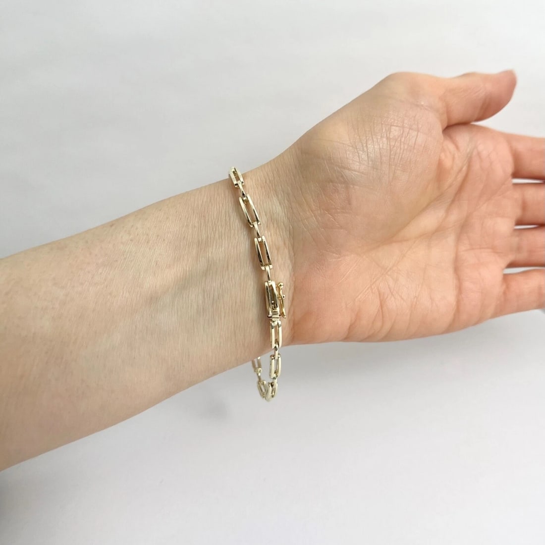 Oval Green Emerald Gemstone Diamond Bracelet 14K Yellow Gold, 7.74 Grams - 6