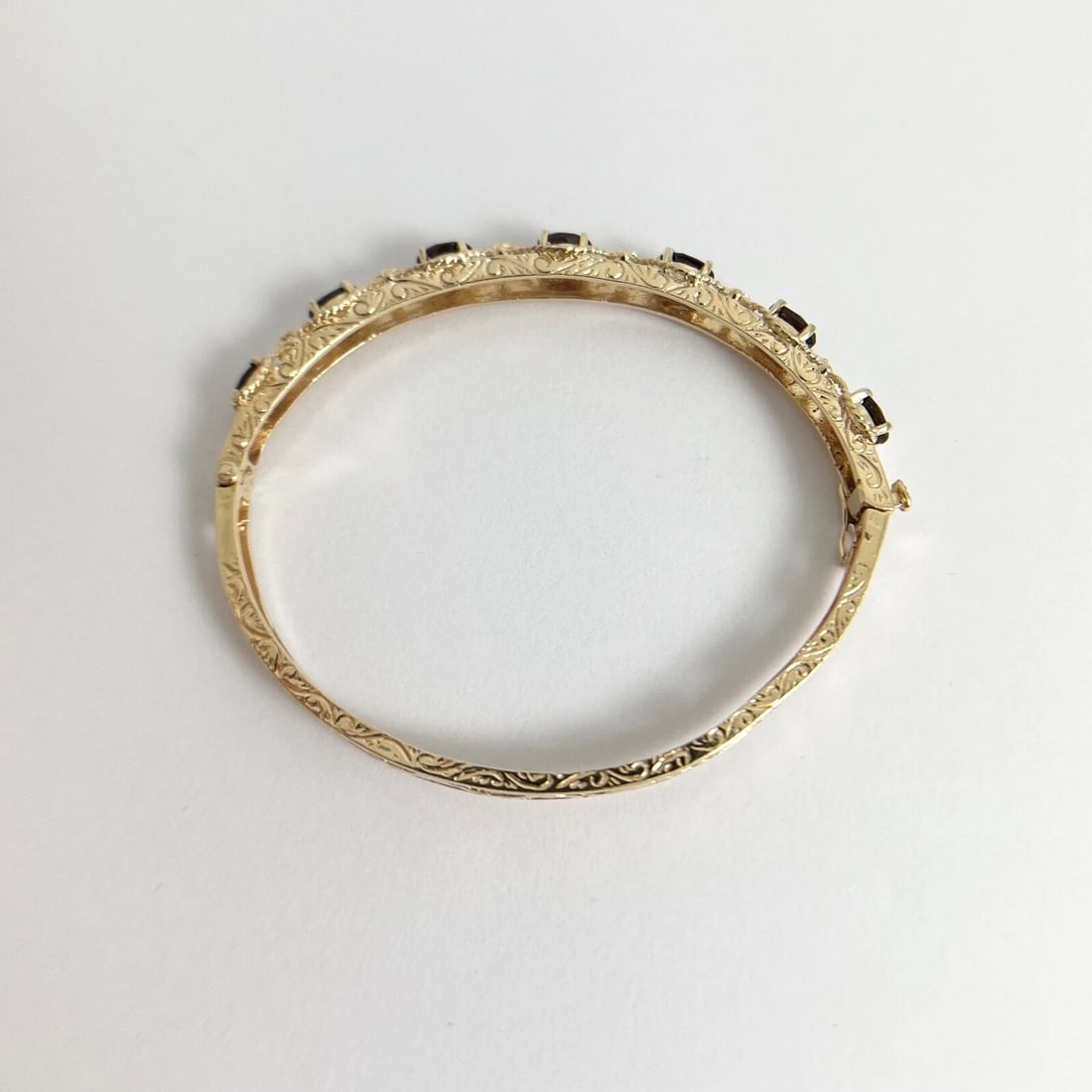 Oval Garnet Gemstone Filigree Bangle Bracelet 14K Yellow Gold, 13.32 Grams - 11