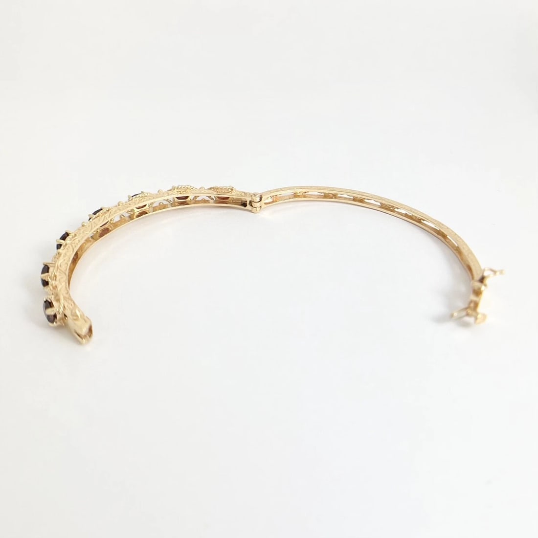 Oval Garnet Gemstone Filigree Bangle Bracelet 14K Yellow Gold, 13.32 Grams - 9