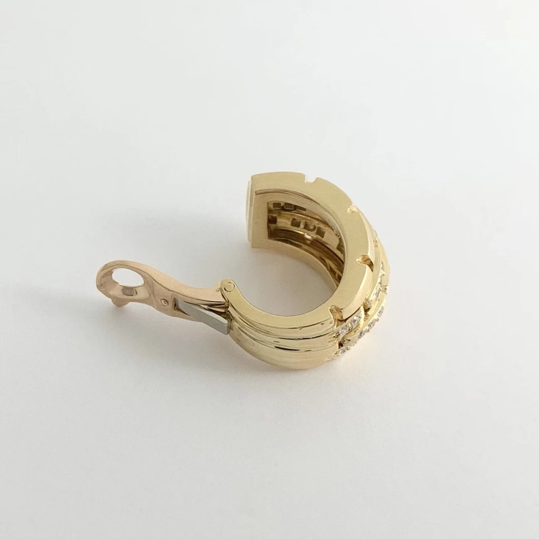 Cartier Maillon Panthere One Single 5-Row Diamond Hoop Earring 18K Yellow Gold - 9