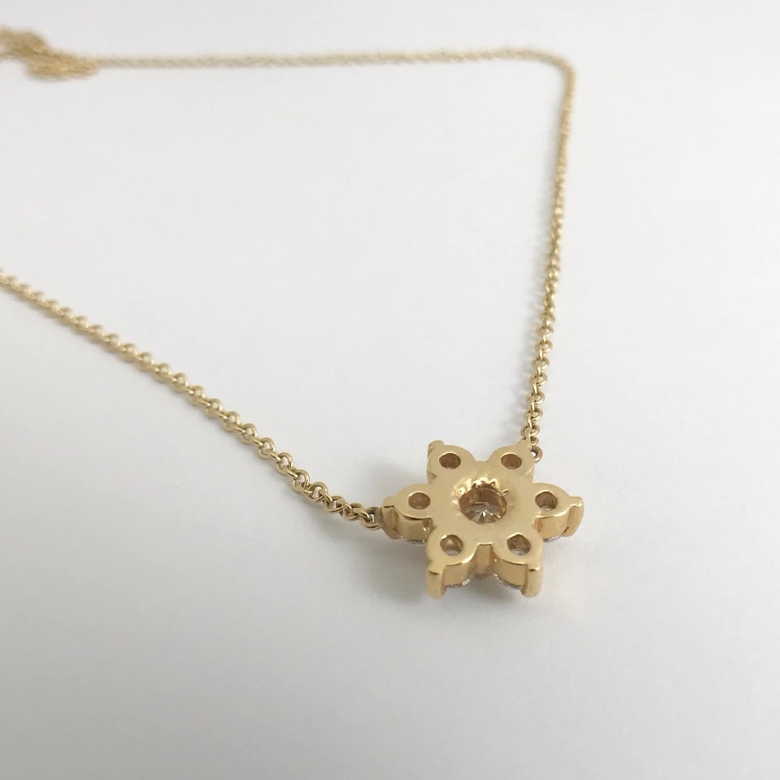 Round Diamond Flower Cluster Pendant Necklace 14K Yellow Gold, 1.40 CTW - 10