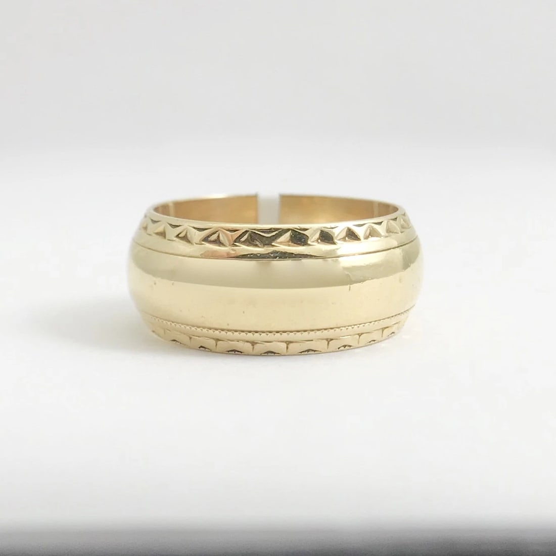 Wide Ornate Crimped Edge Band Ring in 14K Yellow Gold, Size 5.5, 8 mm, 6.8 Grams - 7