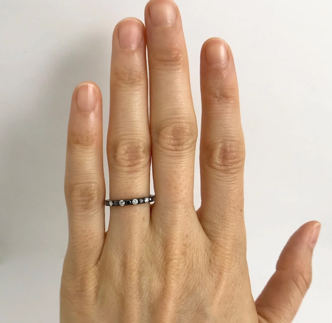 Black White Diamond Eternity Band Ring 18K Black Gold .90 CTW, Size 4.5, 1.75 Gr - 3