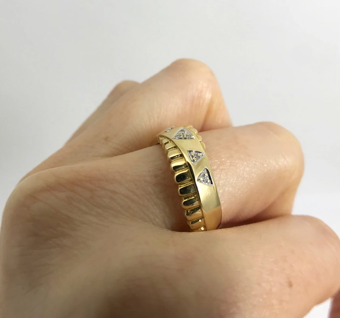 Diamond Triangle Fringe Wave Statement Ring 18K Yellow Gold, Size 7.5, 5.7 Grams - 8