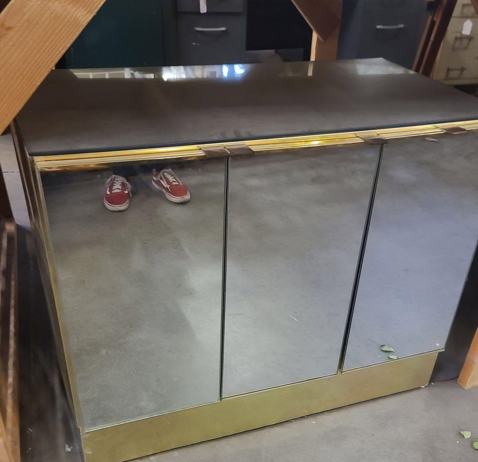 1970's Brass and Mirror Three Door Cabinet by Ello - 3