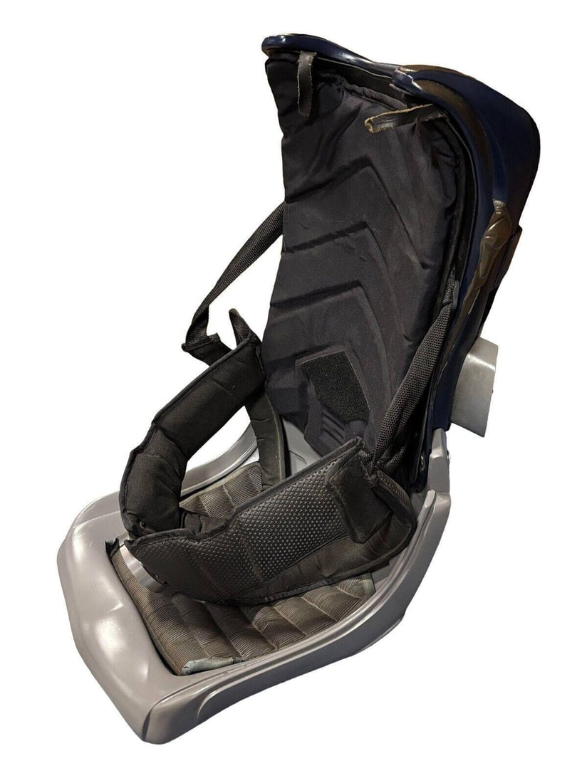 2002 Minority Report Fiberglass Futurist Jetpack Floor Y2K Gaming Chair Prop - 11