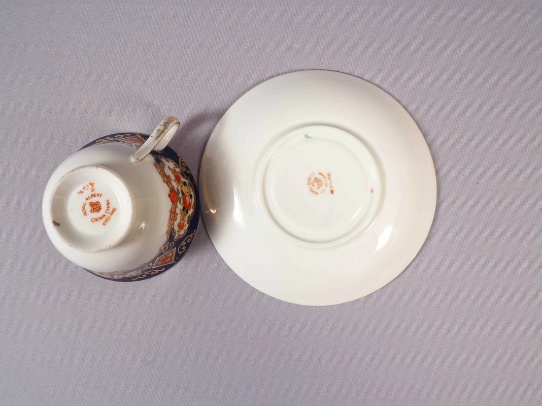 Royal Albert Crown China Heirloom IMARI Coffee Tea cup Saucer Set COBALT Blue - 4