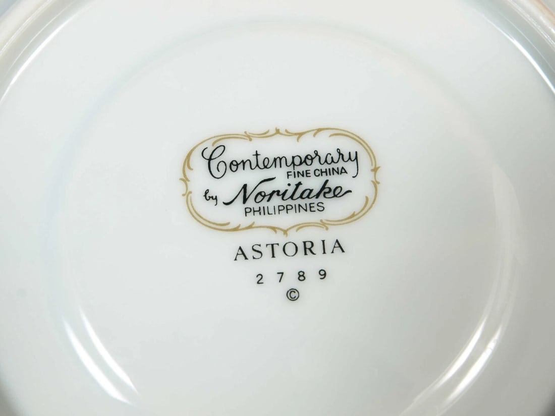 NORITAKE ASTORIA Coffee Cocoa Teapot Cups Saucers Cream - 8