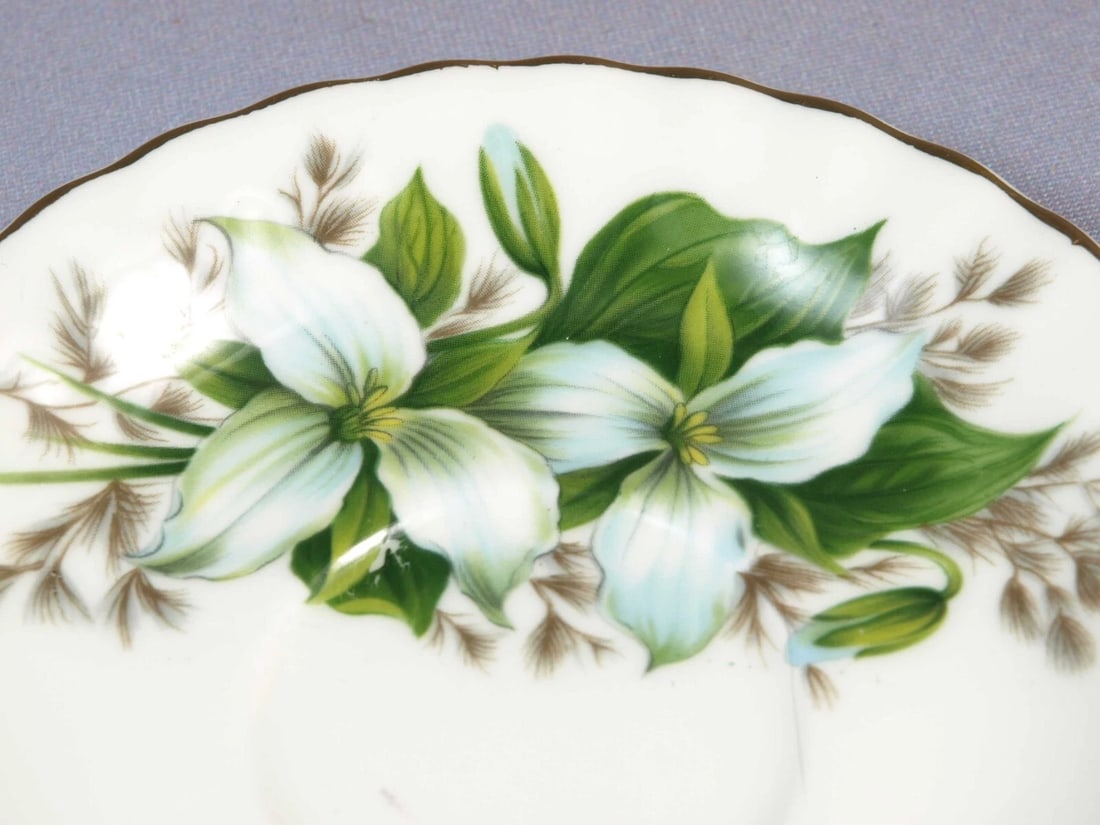 Royal Albert Trillium Bone China Coffee Espresso Cup Saucer gold white green - 3