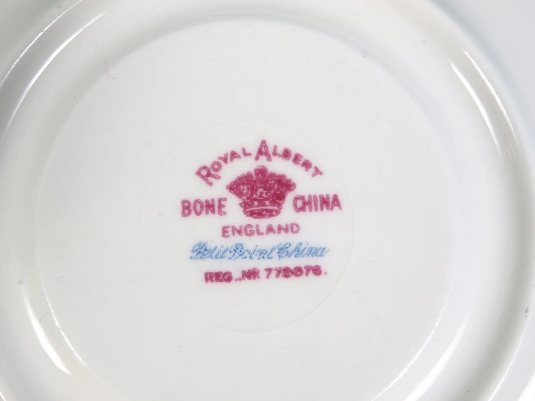 Royal Albert Petit Point Bone China Tea Coffee Cup Saucer 1930s England - 4