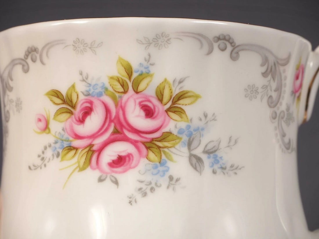 Royal Albert Tranquillity COFFEE TEA MUG Pink Roses England Gold - 2