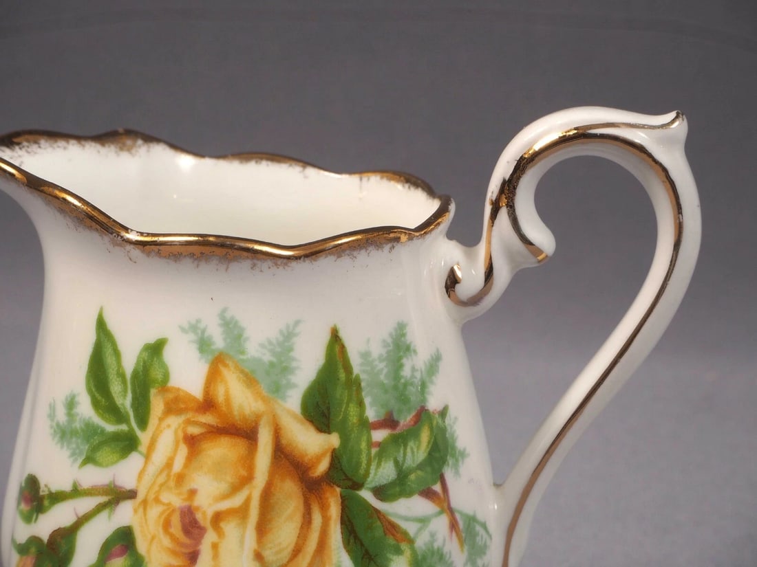 Royal Albert Yellow Tea Rose Cream Milk Creamer Jug Sugar bowl Bone China - 3