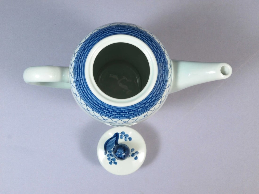 ROYAL COPENHAGEN Tranquebar Blue flowers Coffee Teapot Large Fajance Aluminia - 4