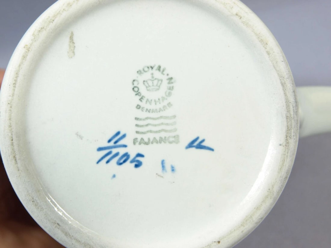 ROYAL COPENHAGEN Tranquebar Blue flowers Coffee Teapot Large Fajance Aluminia - 5