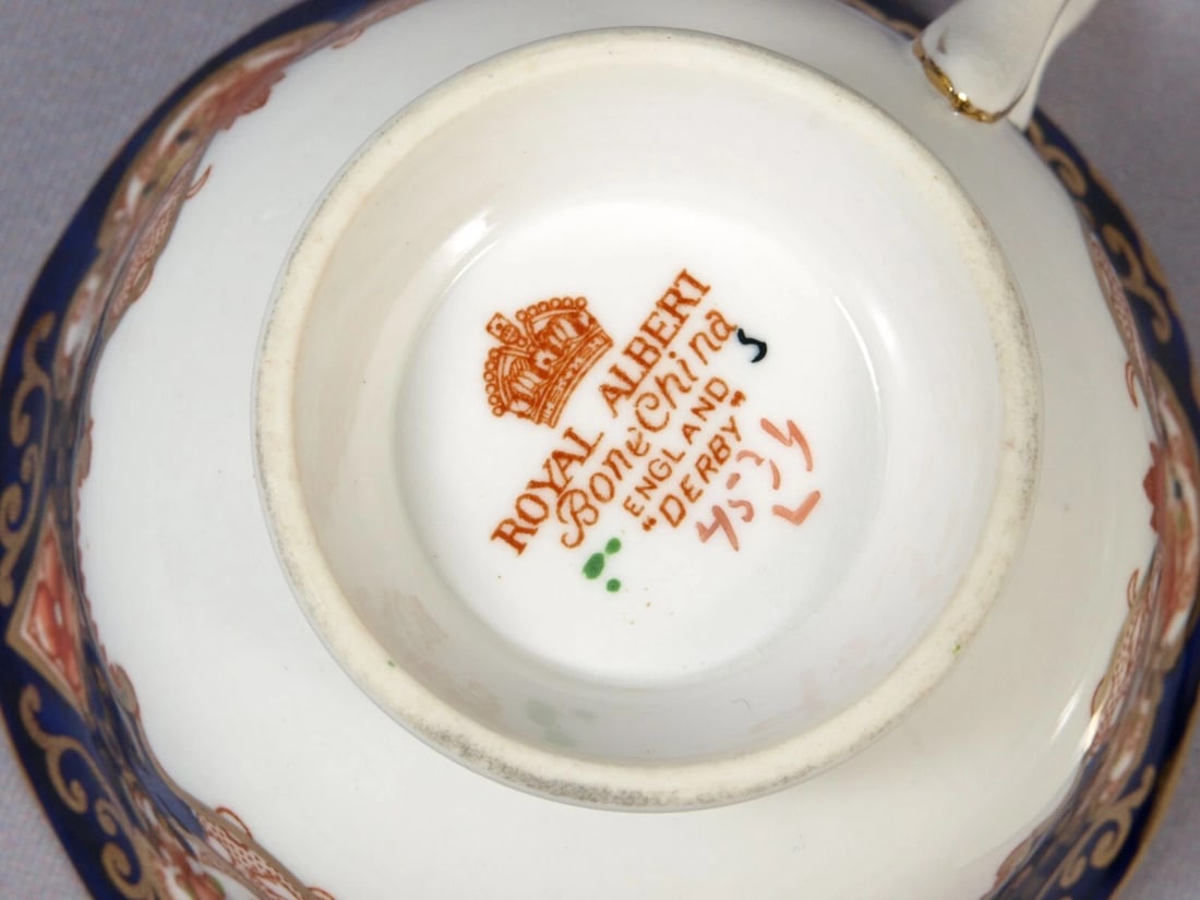 Royal Albert DERBY Heirloom IMARI Coffee Tea cup Saucer Set COBALT Blue England - 4