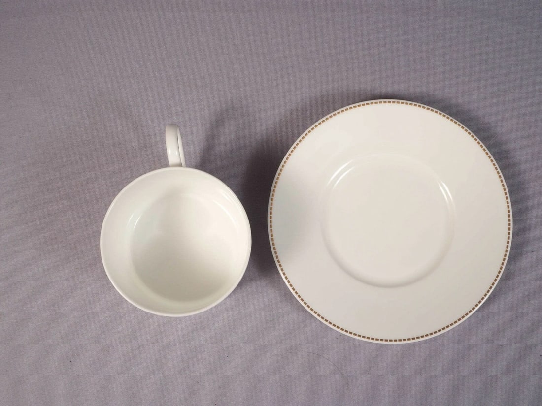 Marc Jacobs Waterford JEAN Coffee Tea Cup Saucer Fine Bone China Gold - 3