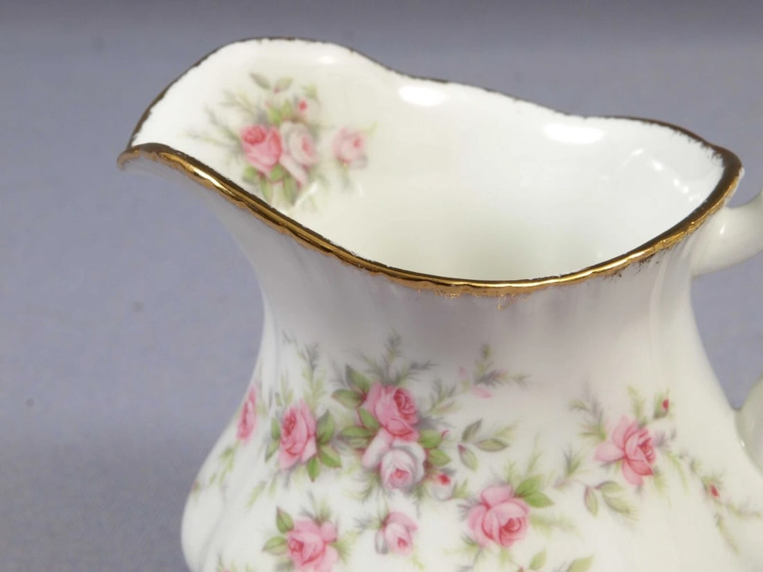 Paragon VICTORIANA ROSE Creamer Milk Jug Open Sugar Set England Pink - 3