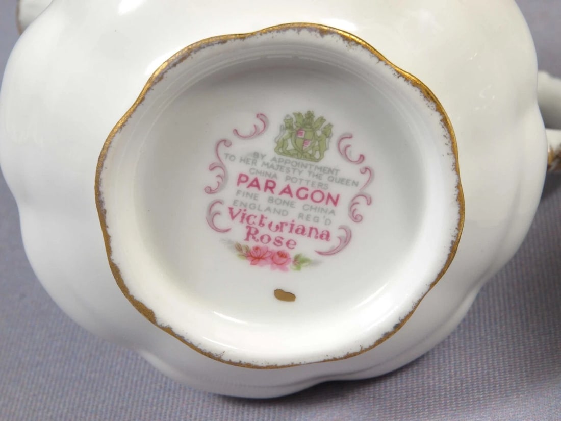 Paragon VICTORIANA ROSE Creamer Milk Jug Open Sugar Set England Pink - 4