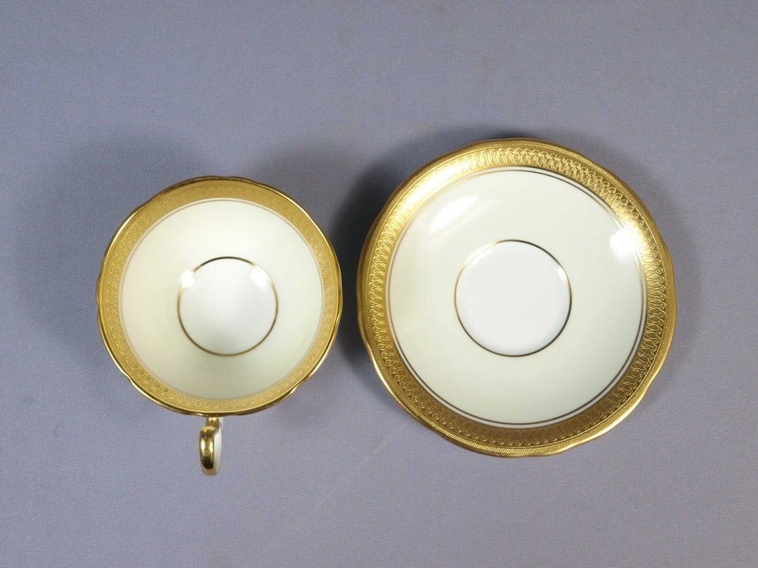 Aynsley SANDRINGHAM Gold Encrusted Coffee Tea Cup Saucer Set 3830 England - 2