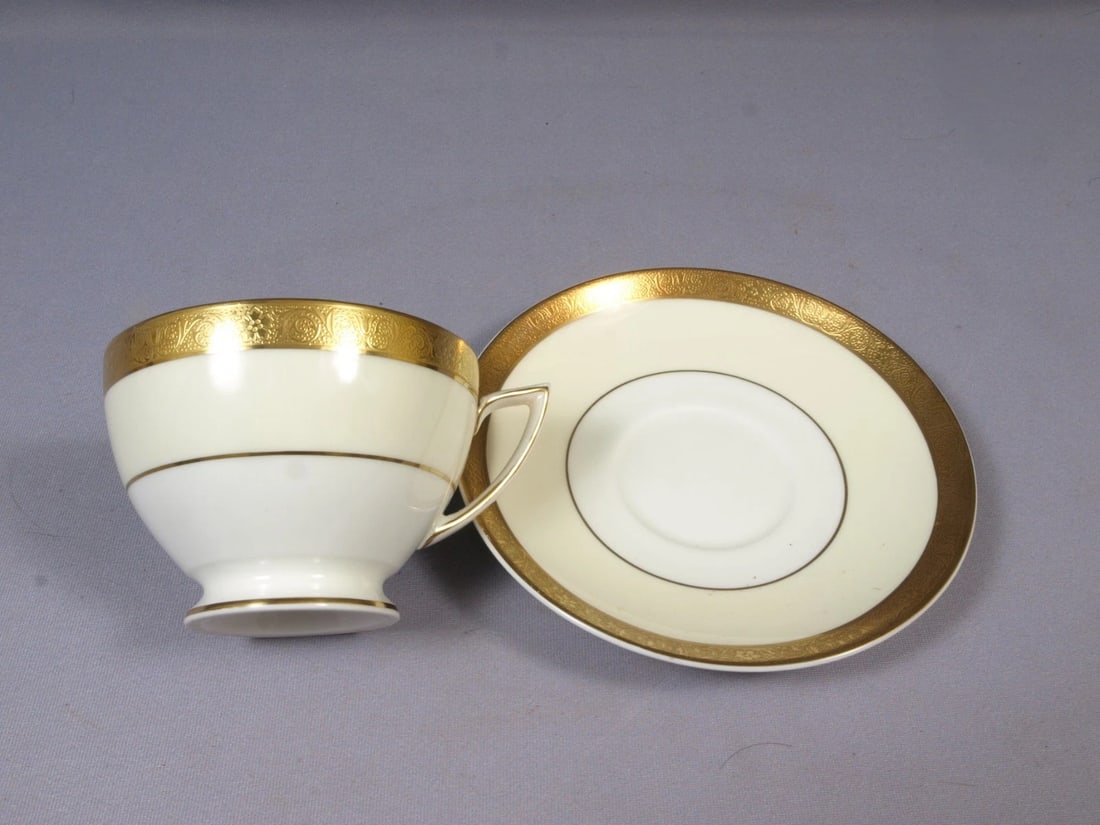 MINTON WESTMINSTER K154 GOLD Encrusted Coffee Tea Cup Saucer Set England - 2