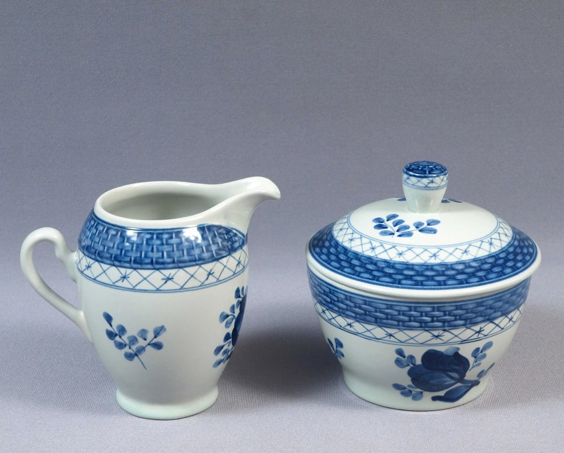ROYAL COPENHAGEN Tranquebar Blue flowers Sugar Bowl Creamer Fajance Aluminia (1 of 5)