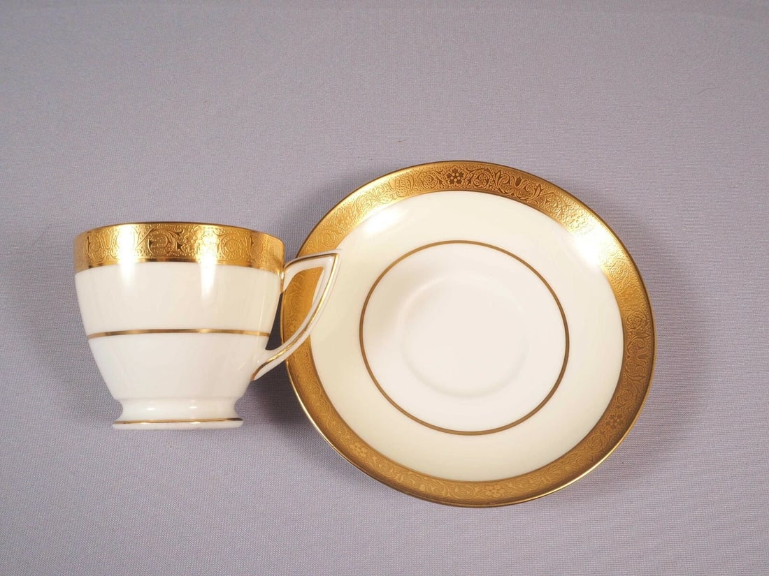 Minton WESTMINSTER K154 GOLD Encrusted Demitasse Coffee Espresso Cup England - 2