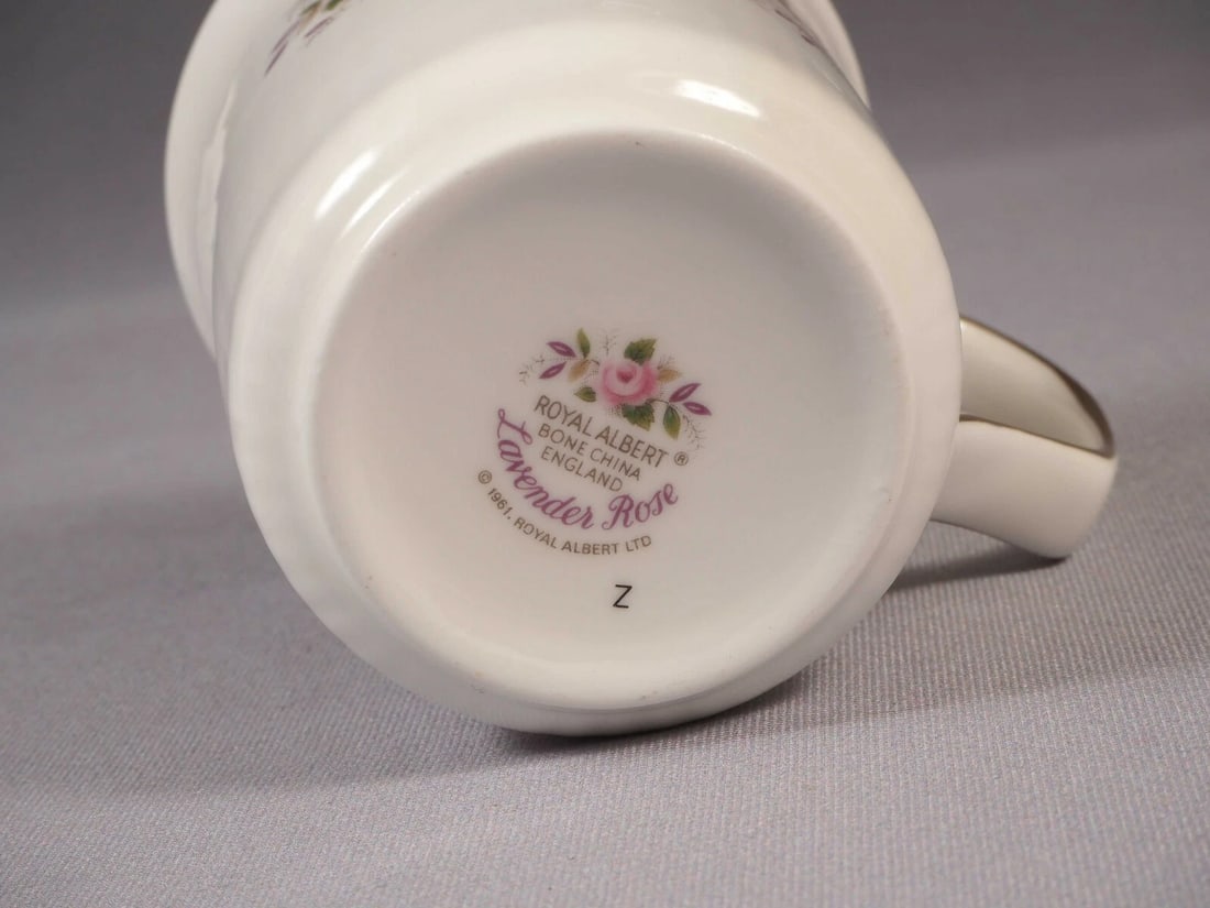 Royal Albert Lavender Rose ALL COFFEE TEA MUG Bone China England - 3