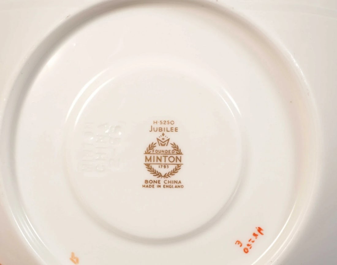 Minton Jubilee Coffee Tea Cup Saucer set EXCELLENT England GOLD - 4