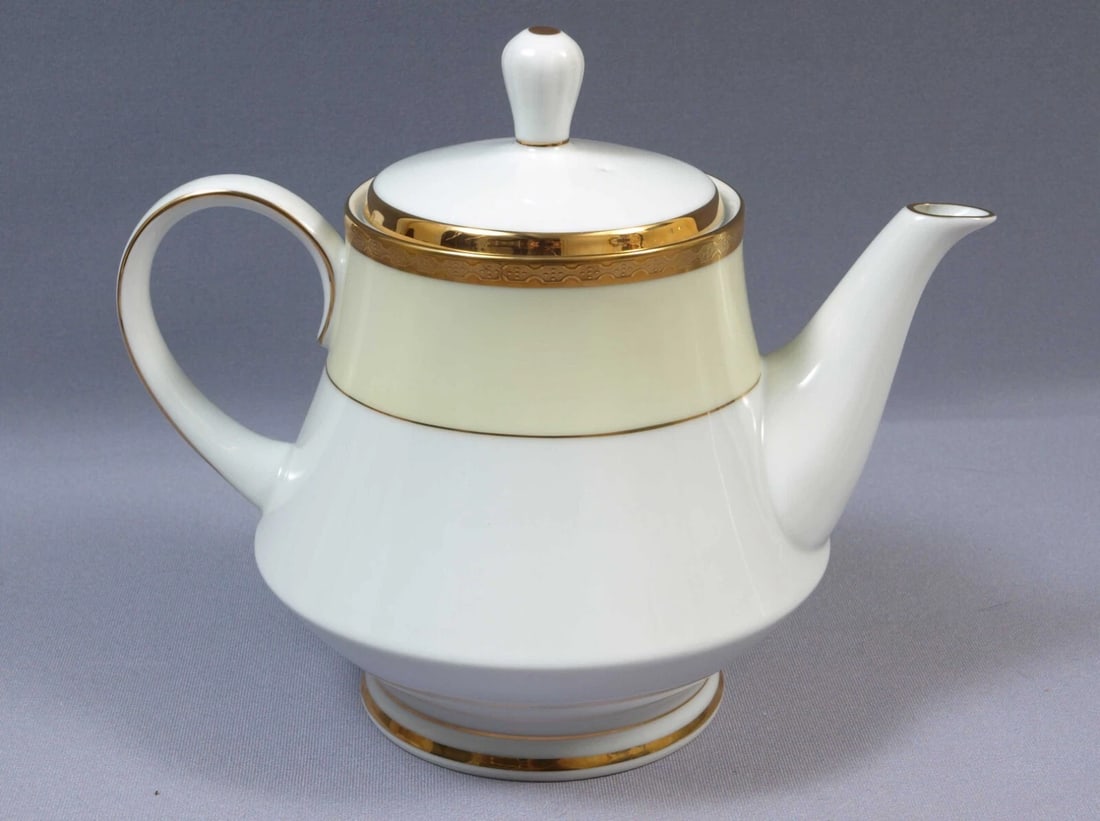 NORITAKE ASTORIA Coffee Tea Cream Teapot Cream Sugar Teacups - 3