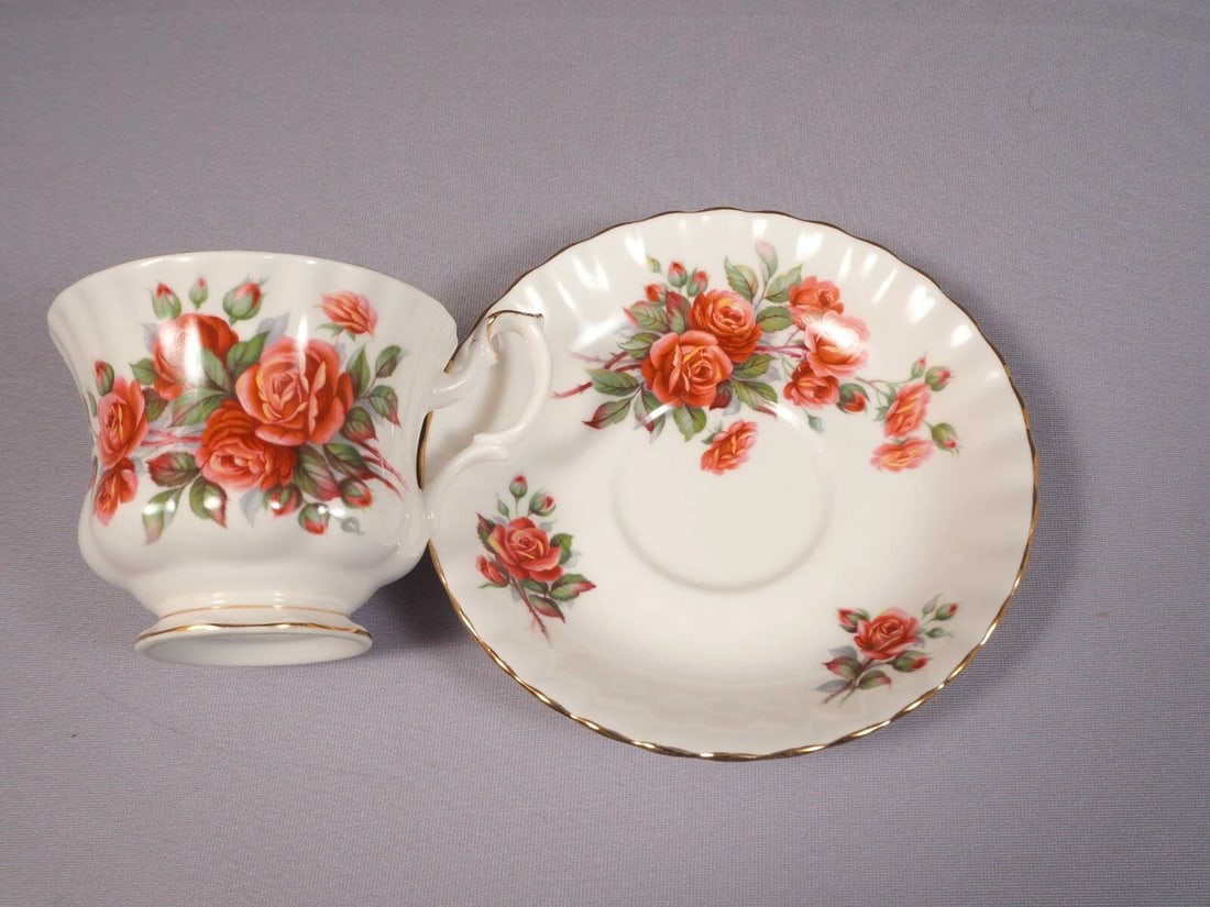 Royal Albert Centennial Roses Coffee Tea Cup Saucer Set Canada - 2