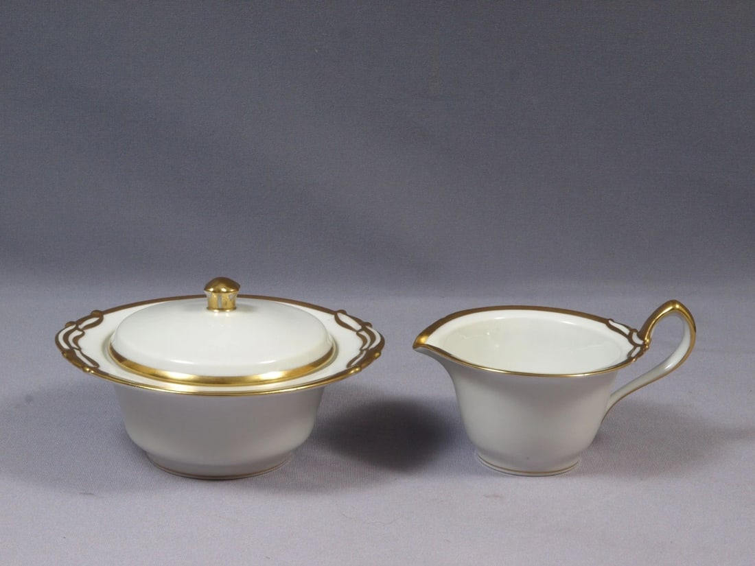 Limoges L. BERNARDAUD B&C Creamer Milk Jug Cover Sugar Bowl Gold France: Title: Limoges L. BERNARDAUD B&C Creamer Milk Jug Cover Sugar Bowl Gold France Description: . This is a rare and gorgeous Covered Sugar Bowl and Creamer/Milk Jug set . The set was made in France LIMOG