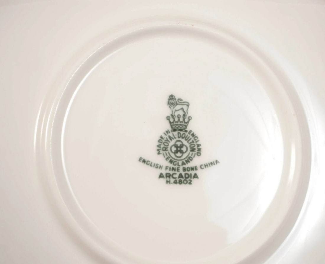 Royal Doulton ARCADIA Coffee Tea Cup Saucer England Green mark - 4
